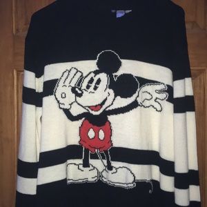 BRAND NEW MICKEY MOUSE SWEATER